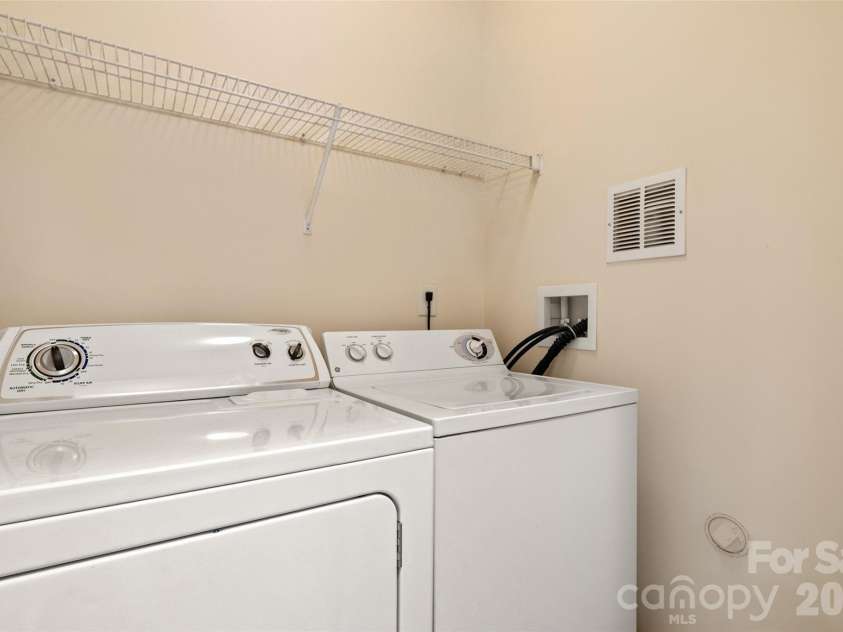 207 Tail Race Lane, Fort Mill, SC 29715.  MLS# CAR4409680, YatesRealty ID 47984. 