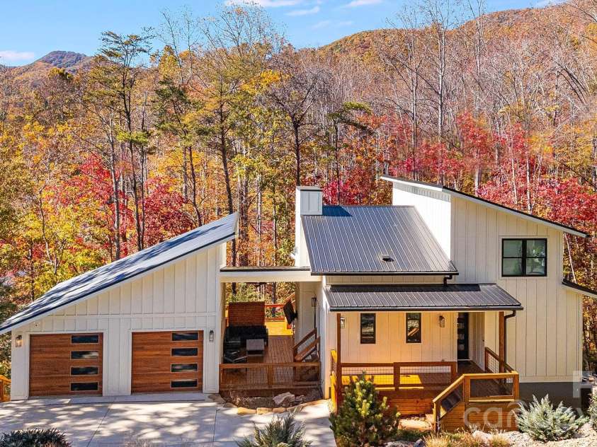 56 Creek Run Road, Candler, NC 28715.  MLS# CAR4419985, YatesRealty ID 47986. 