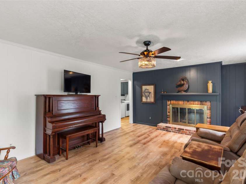 1296 Craig Avenue, Lancaster, SC 29720.  MLS# CAR4418461, YatesRealty ID 47987. 