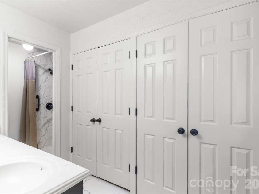 1296 Craig Avenue, Lancaster, SC 29720.  MLS# CAR4418461, YatesRealty ID 47987. 