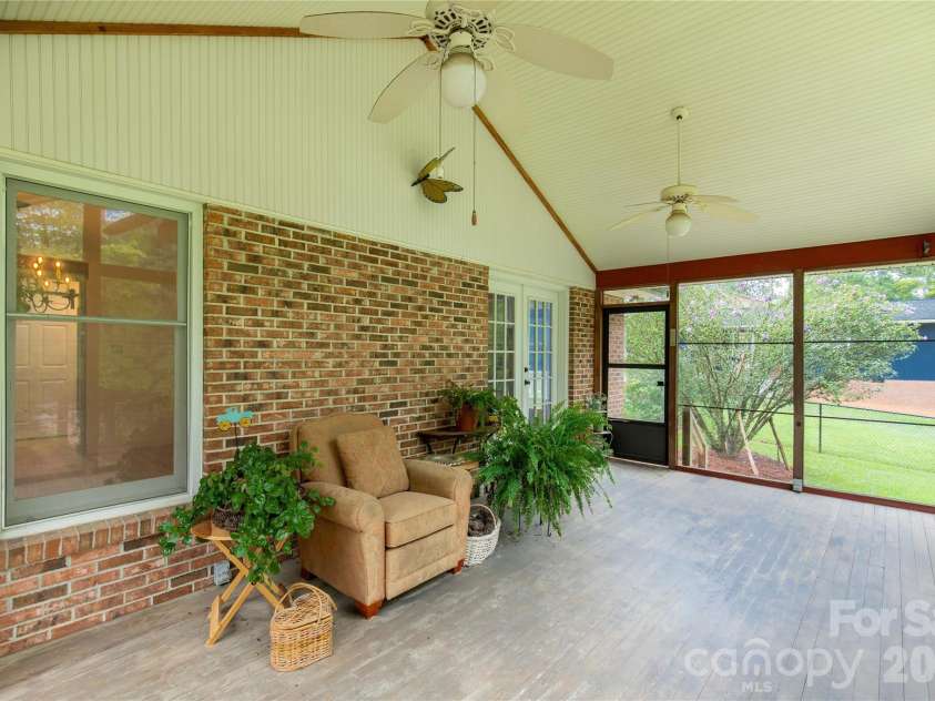 1296 Craig Avenue, Lancaster, SC 29720.  MLS# CAR4418461, YatesRealty ID 47987. 