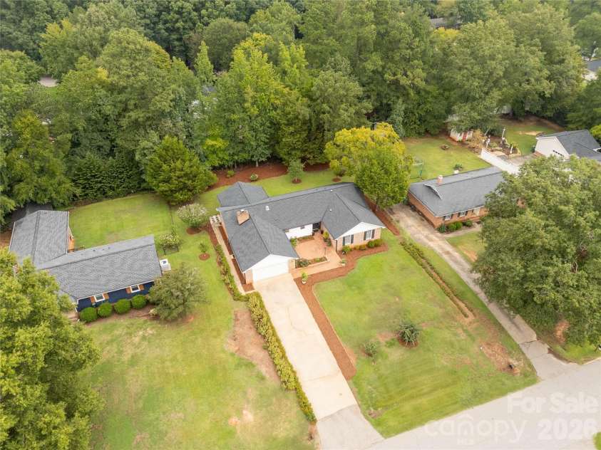 1296 Craig Avenue, Lancaster, SC 29720.  MLS# CAR4418461, YatesRealty ID 47987. 
