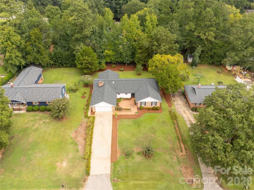 1296 Craig Avenue, Lancaster, SC 29720.  MLS# CAR4418461, YatesRealty ID 47987. 