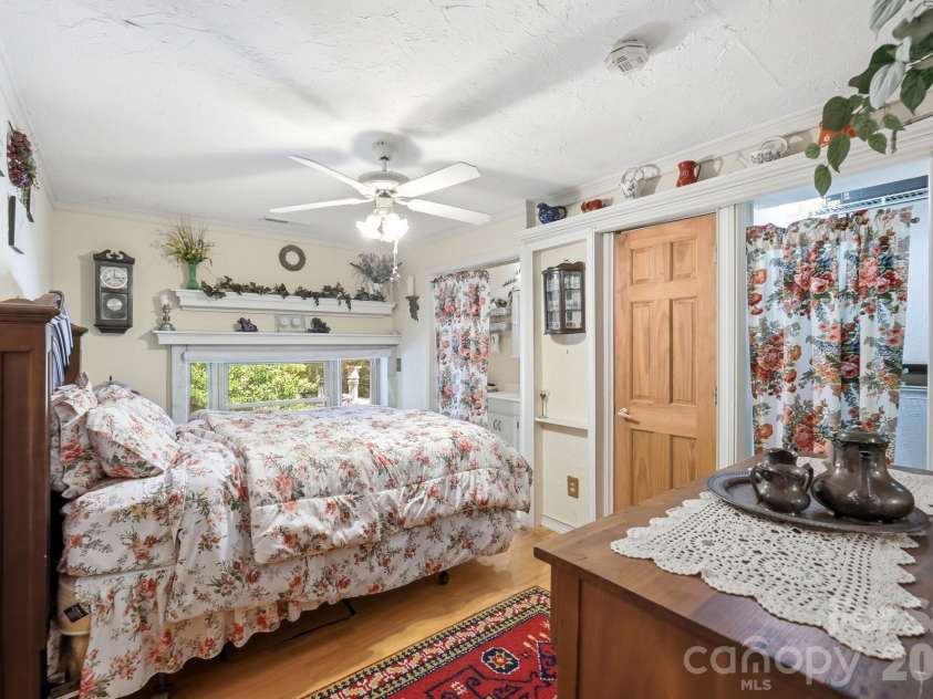 223 Millwood Lane, Charlotte, NC 28270.  MLS# CAR4409489, YatesRealty ID 47989. 