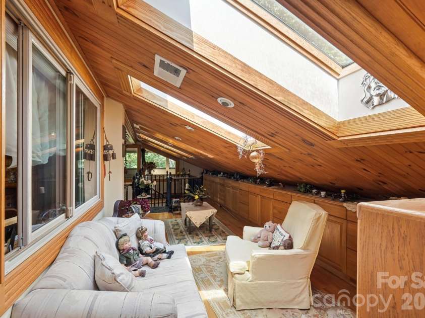 223 Millwood Lane, Charlotte, NC 28270.  MLS# CAR4409489, YatesRealty ID 47989. 