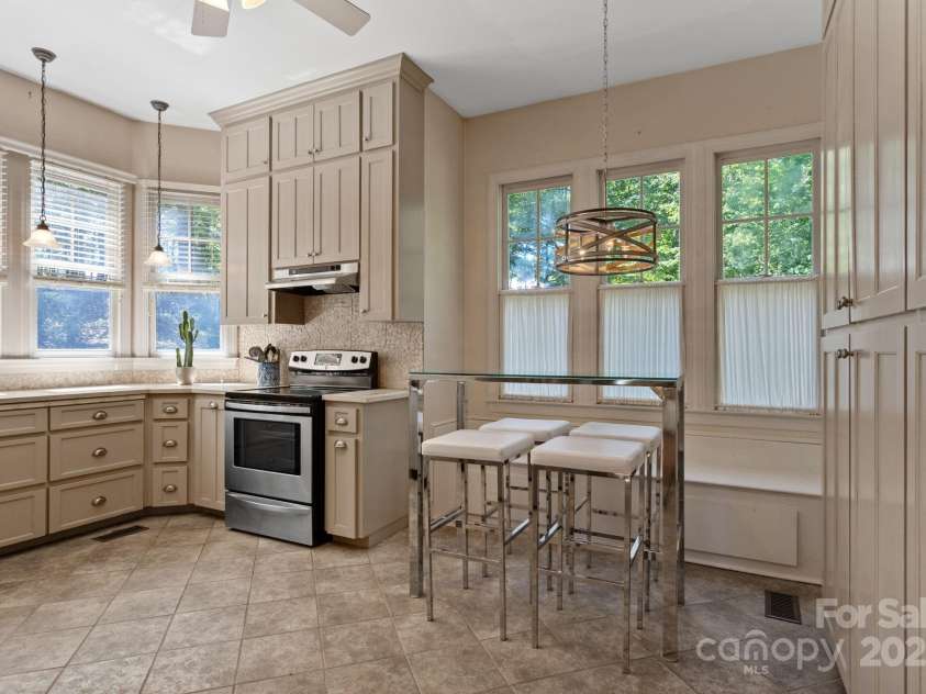 2825 Hunting Country Road, Tryon, NC 28782.  MLS# CAR4235547, YatesRealty ID 4799. 