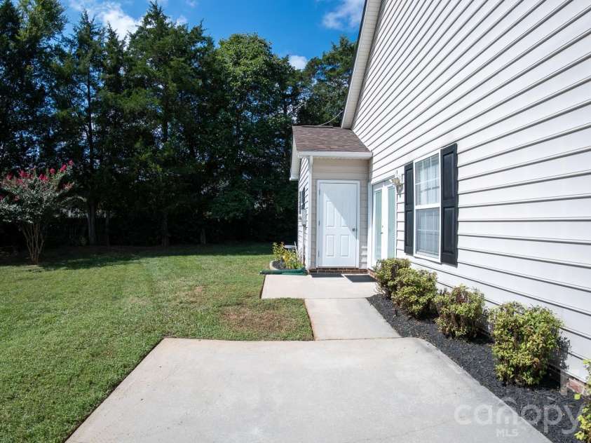 1649 Diary Drive, Rock Hill, SC 29732.  MLS# CAR4419532, YatesRealty ID 47991. 