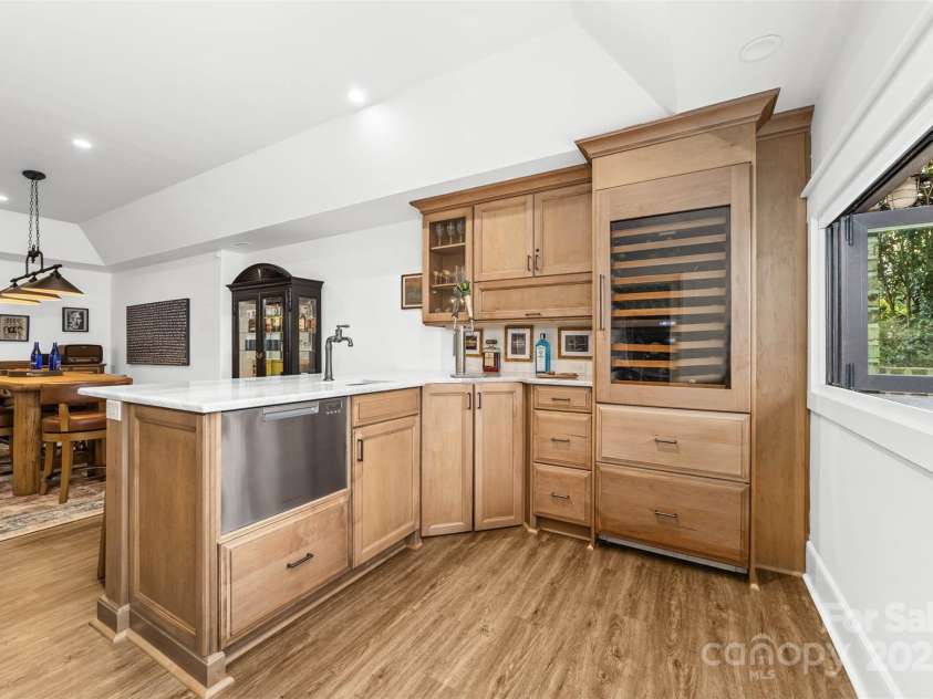 4554 Ina Lane, Sherrills Ford, NC 28673.  MLS# CAR4316368, YatesRealty ID 47991. Bar