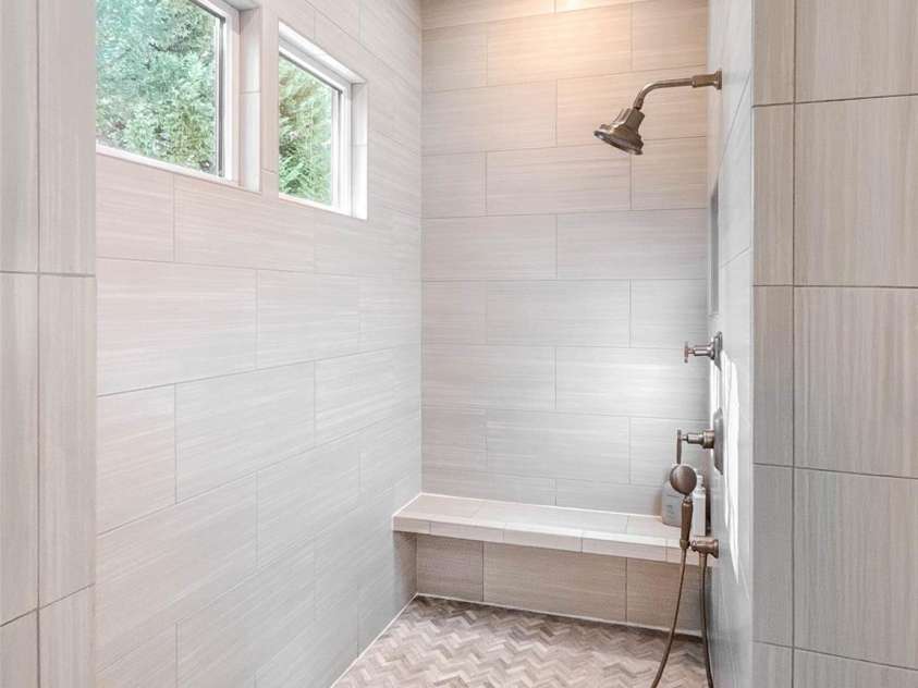 4554 Ina Lane, Sherrills Ford, NC 28673.  MLS# CAR4316368, YatesRealty ID 47991. Primary Shower