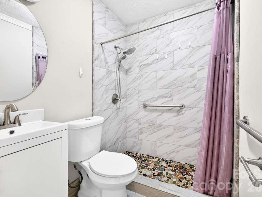 483 Caribou Road, Asheville, NC 28803.  MLS# CAR4417603, YatesRealty ID 47992. Bathroom 3