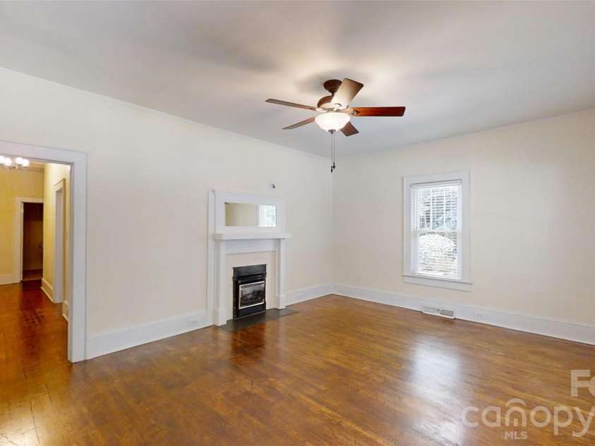 618 Poplar Street, Lincolnton, NC 28092.  MLS# CAR4417923, YatesRealty ID 47993. 