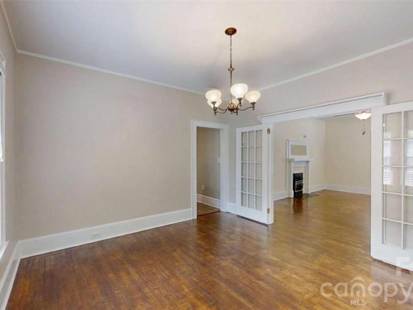 618 Poplar Street, Lincolnton, NC 28092.  MLS# CAR4417923, YatesRealty ID 47993. 