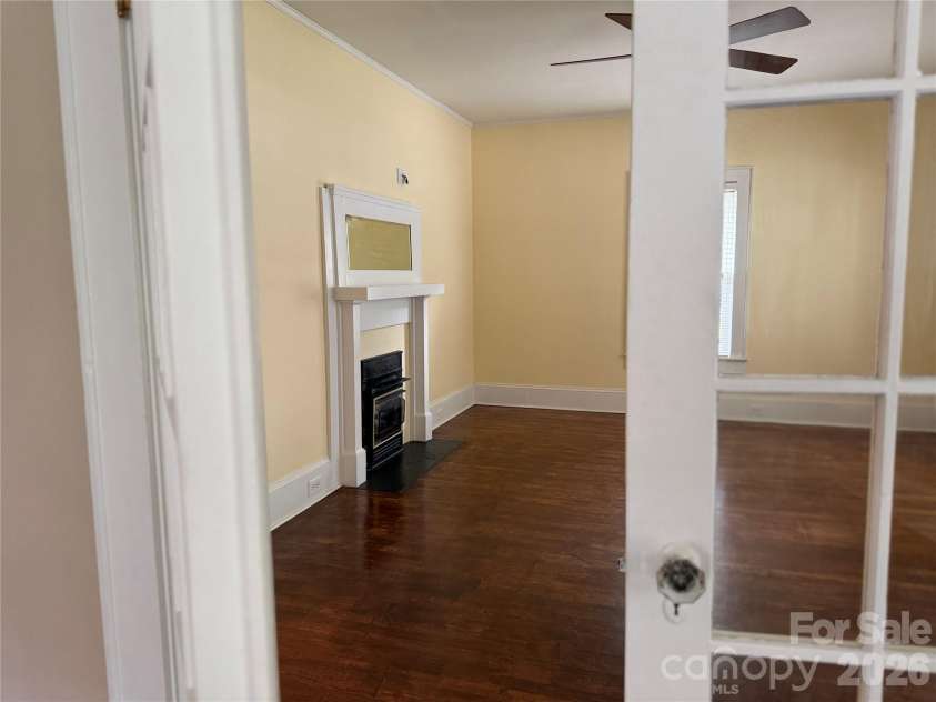 618 Poplar Street, Lincolnton, NC 28092.  MLS# CAR4417923, YatesRealty ID 47993. 