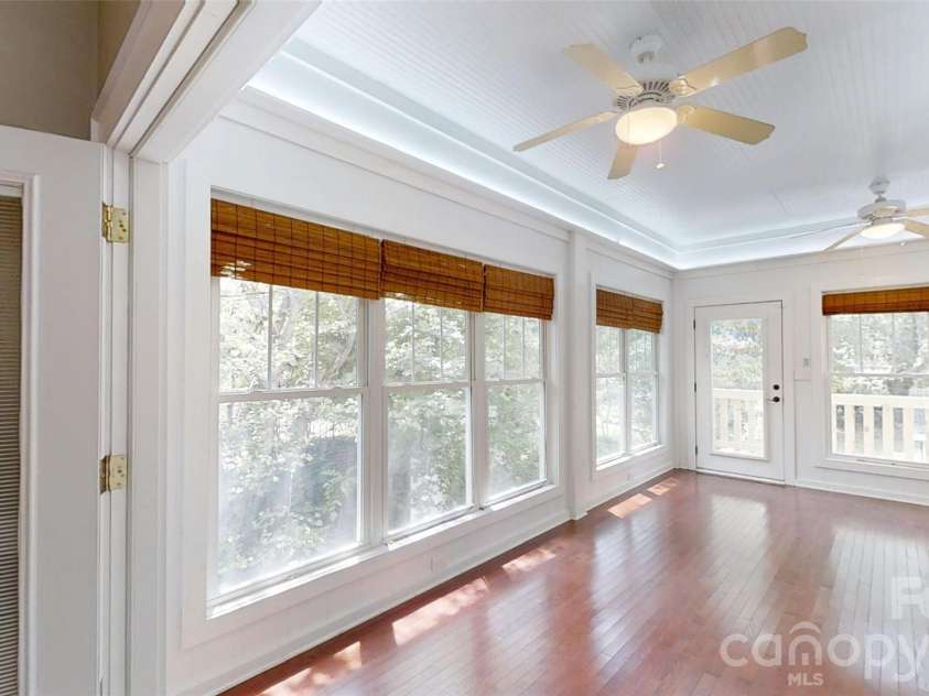 618 Poplar Street, Lincolnton, NC 28092.  MLS# CAR4417923, YatesRealty ID 47993. 