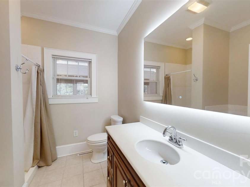 618 Poplar Street, Lincolnton, NC 28092.  MLS# CAR4417923, YatesRealty ID 47993. 