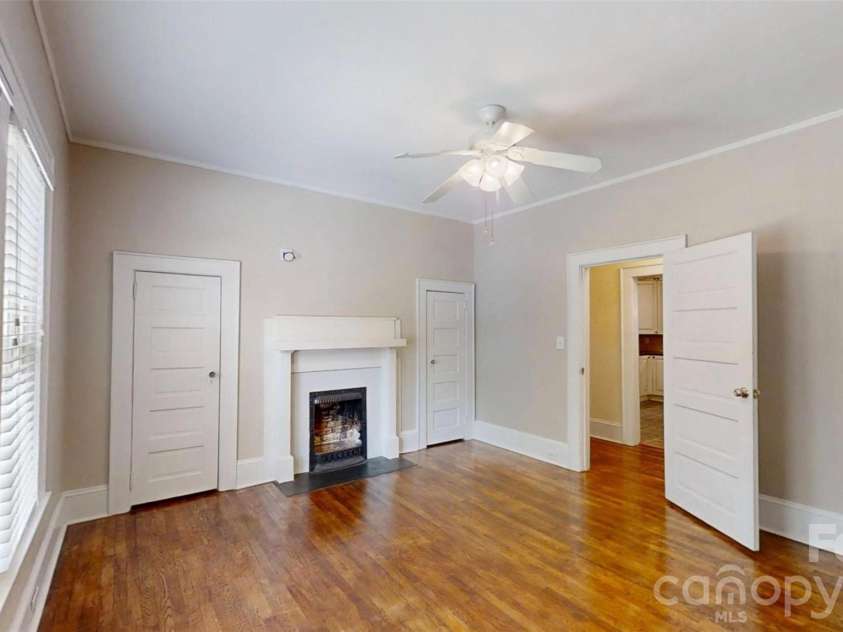 618 Poplar Street, Lincolnton, NC 28092.  MLS# CAR4417923, YatesRealty ID 47993. 