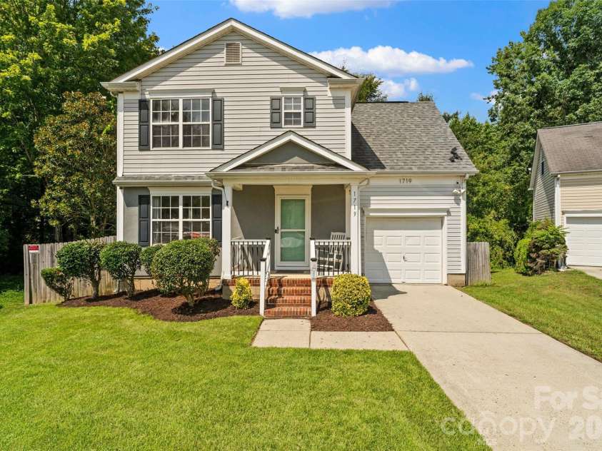 1719 Oleander Hill Court, Charlotte, NC 28214.  MLS# CAR4418784, YatesRealty ID 47996. 