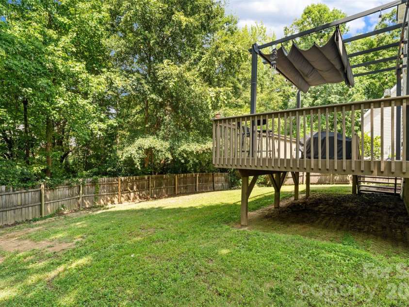 1719 Oleander Hill Court, Charlotte, NC 28214.  MLS# CAR4418784, YatesRealty ID 47996. 
