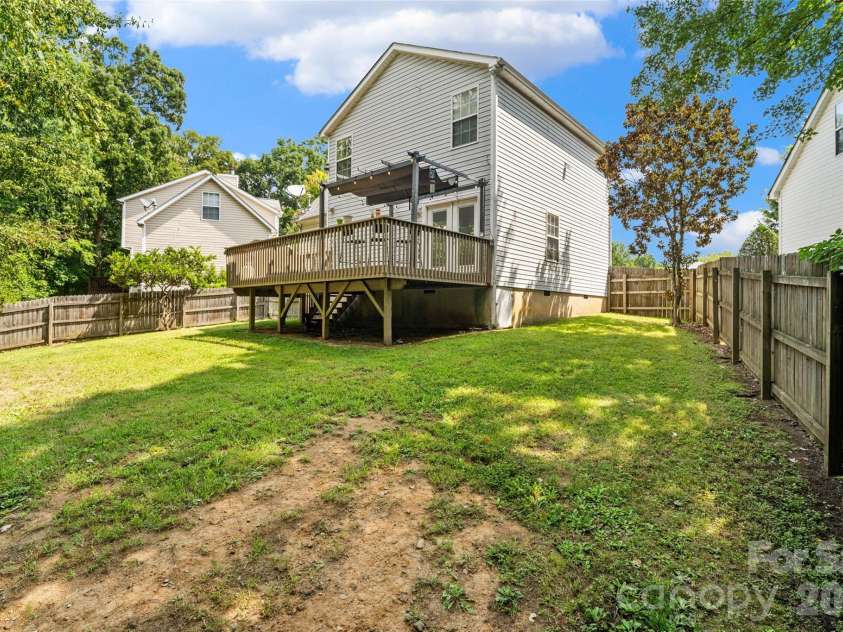 1719 Oleander Hill Court, Charlotte, NC 28214.  MLS# CAR4418784, YatesRealty ID 47996. 
