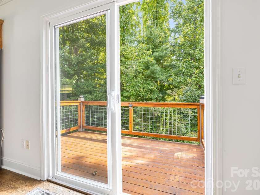 184 Scarlett Ridge Drive, Marshall, NC 28753.  MLS# CAR4416325, YatesRealty ID 47997. 