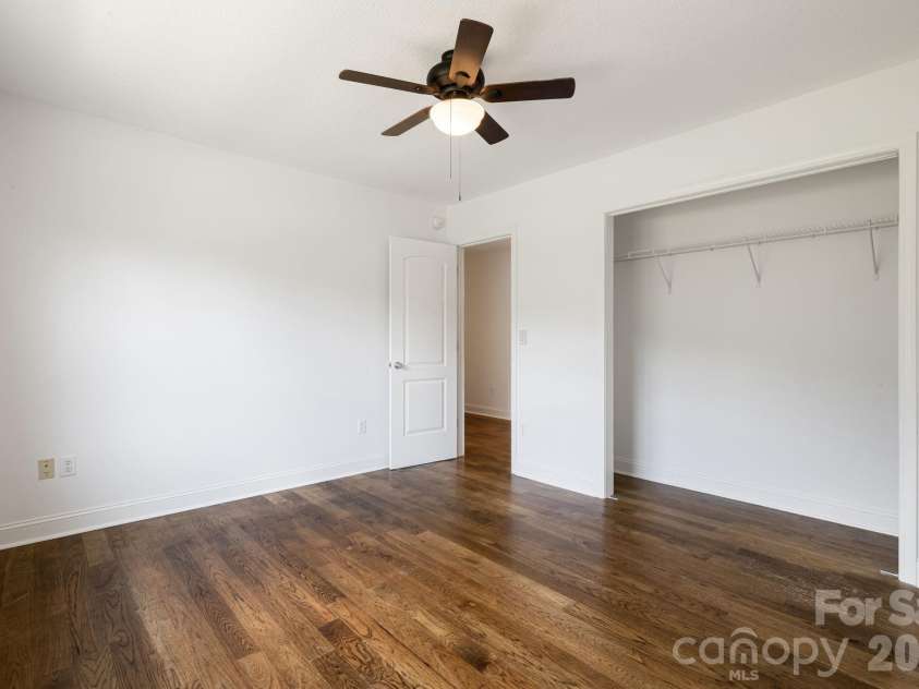 184 Scarlett Ridge Drive, Marshall, NC 28753.  MLS# CAR4416325, YatesRealty ID 47997. 