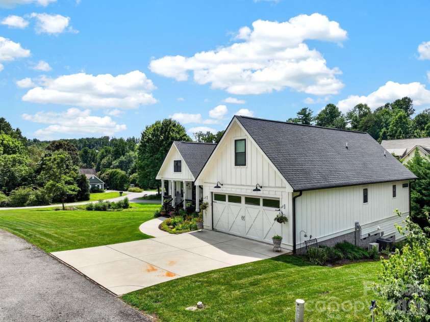 35 Meadow Haven Court, Mills River, NC 28759.  MLS# CAR4412654, YatesRealty ID 47999. 