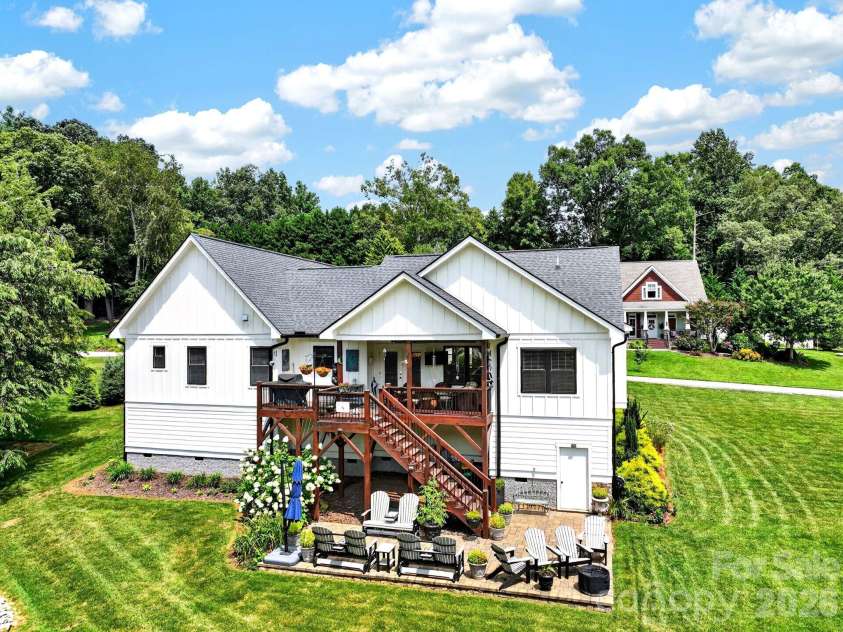 35 Meadow Haven Court, Mills River, NC 28759.  MLS# CAR4412654, YatesRealty ID 47999. 