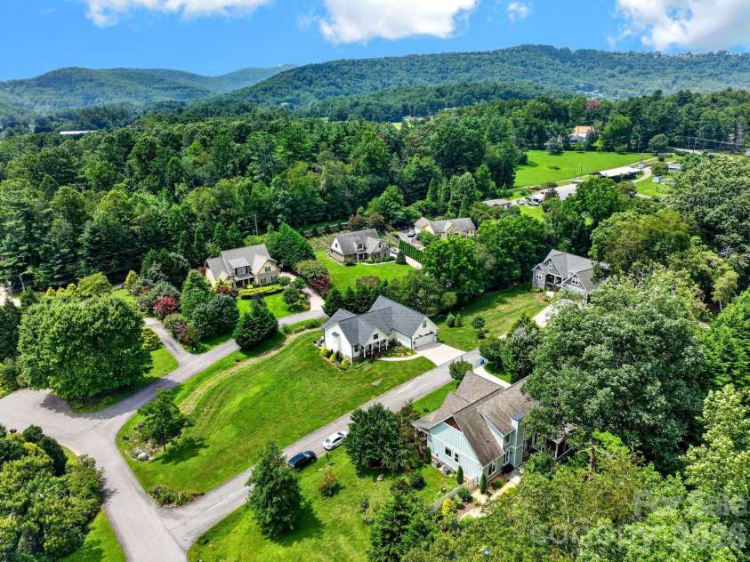 35 Meadow Haven Court, Mills River, NC 28759.  MLS# CAR4412654, YatesRealty ID 47999. 
