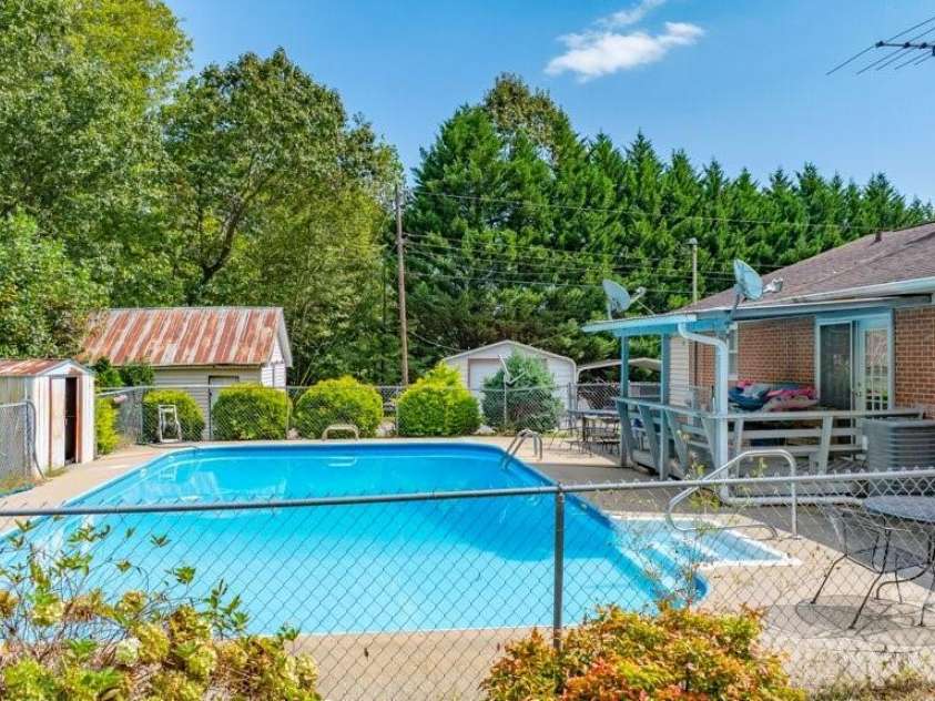 489 Ned Mcgimsey Road, Nebo, NC 28761.  MLS# CAR4306393, YatesRealty ID 48. 