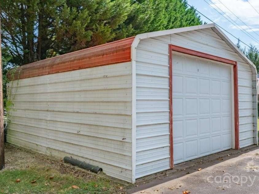 489 Ned Mcgimsey Road, Nebo, NC 28761.  MLS# CAR4306393, YatesRealty ID 48. 