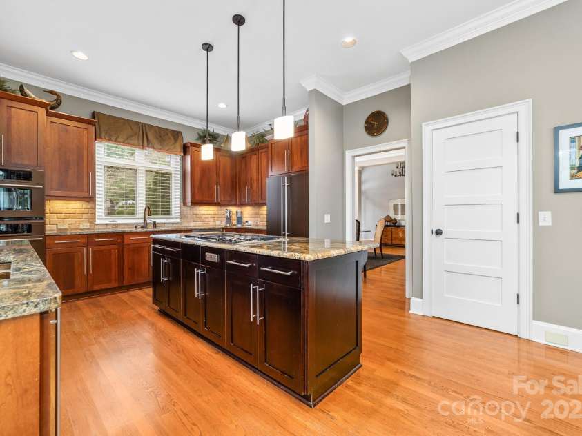 18316 Mainsail Pointe Drive, Cornelius, NC 28031.  MLS# CAR4327444, YatesRealty ID 480. 