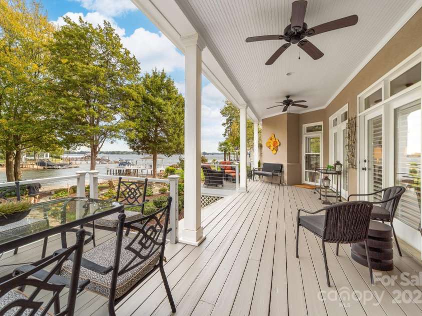 18316 Mainsail Pointe Drive, Cornelius, NC 28031.  MLS# CAR4327444, YatesRealty ID 480. 