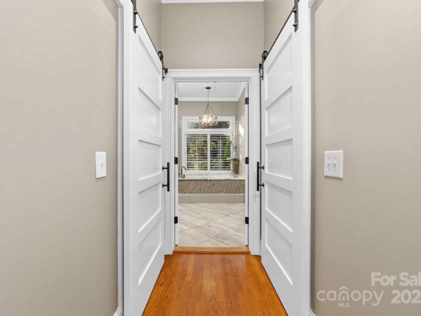 18316 Mainsail Pointe Drive, Cornelius, NC 28031.  MLS# CAR4327444, YatesRealty ID 480. 