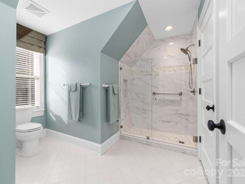 18316 Mainsail Pointe Drive, Cornelius, NC 28031.  MLS# CAR4327444, YatesRealty ID 480. 