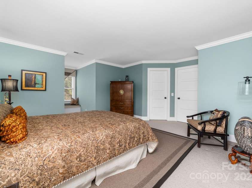 18316 Mainsail Pointe Drive, Cornelius, NC 28031.  MLS# CAR4327444, YatesRealty ID 480. 