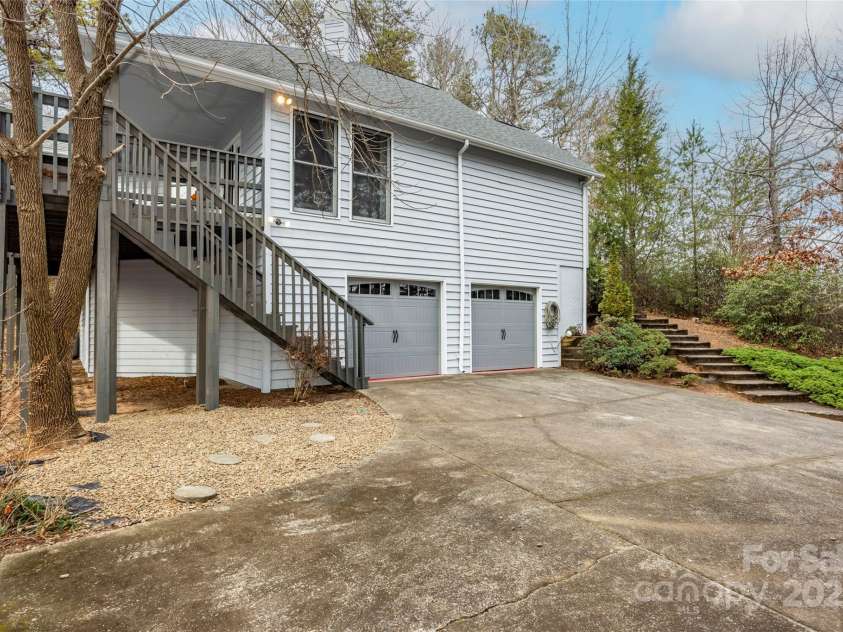 212 Ridgeway Road, Lake Lure, NC 28746.  MLS# CAR4328245, YatesRealty ID 4800. 