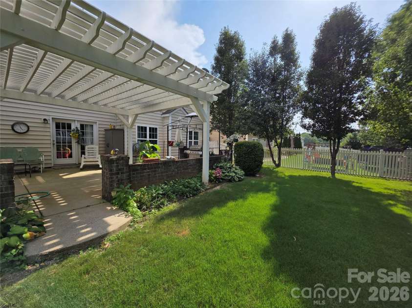 9202 Perseverance Drive, Harrisburg, NC 28075.  MLS# CAR4402277, YatesRealty ID 4800. 