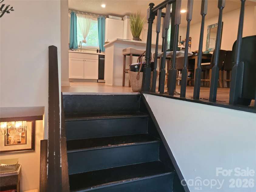 4809 Garvis Drive, Charlotte, NC 28269.  MLS# CAR4419806, YatesRealty ID 48004. 