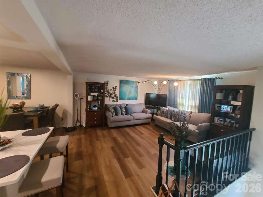4809 Garvis Drive, Charlotte, NC 28269.  MLS# CAR4419806, YatesRealty ID 48004. 