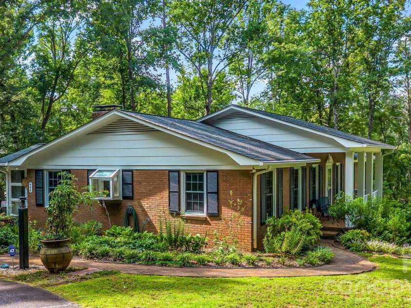 498 Plantation Drive, Rutherfordton, NC 28139.  MLS# CAR4415500, YatesRealty ID 48005. 