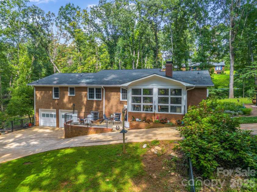 498 Plantation Drive, Rutherfordton, NC 28139.  MLS# CAR4415500, YatesRealty ID 48005. 