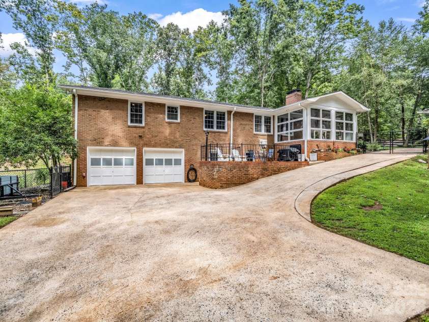 498 Plantation Drive, Rutherfordton, NC 28139.  MLS# CAR4415500, YatesRealty ID 48005. 