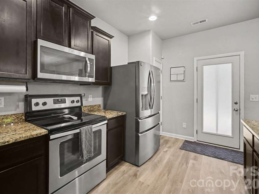 4560 Merryvale Forest Drive, Charlotte, NC 28214.  MLS# CAR4420053, YatesRealty ID 48008. 