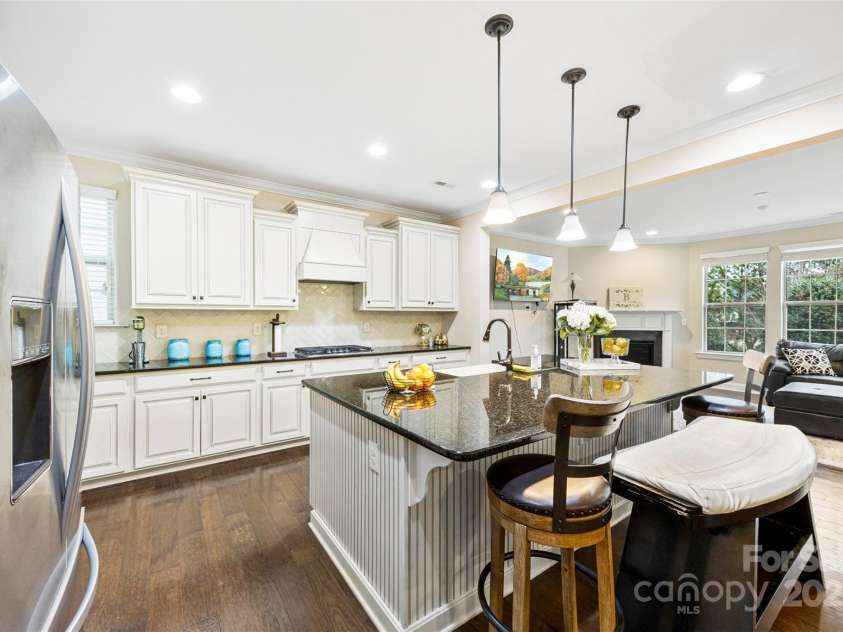 11519 Sweet Birch Lane, Charlotte, NC 28278.  MLS# CAR4215094, YatesRealty ID 4801. 