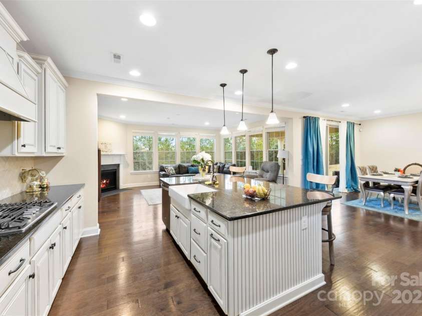 11519 Sweet Birch Lane, Charlotte, NC 28278.  MLS# CAR4215094, YatesRealty ID 4801. 