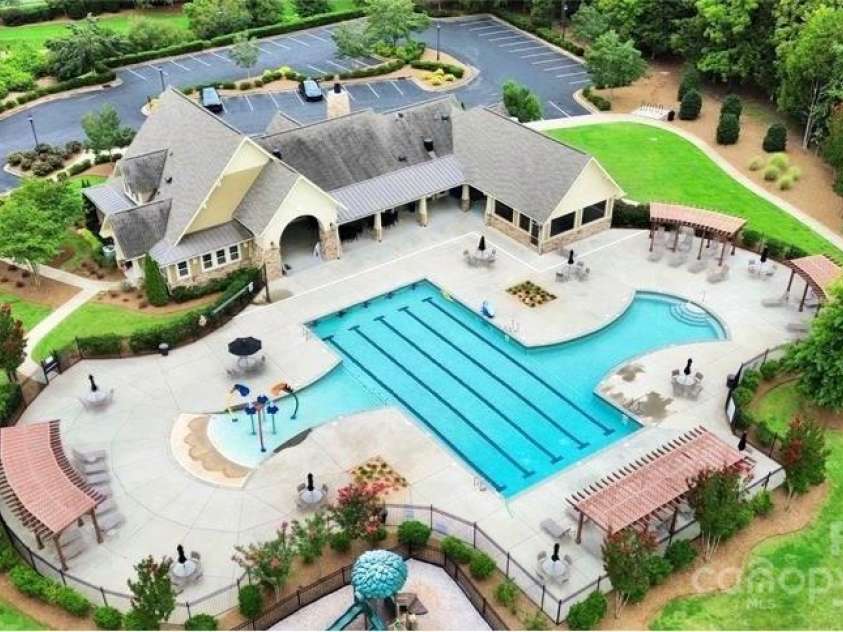 11519 Sweet Birch Lane, Charlotte, NC 28278.  MLS# CAR4215094, YatesRealty ID 4801. 