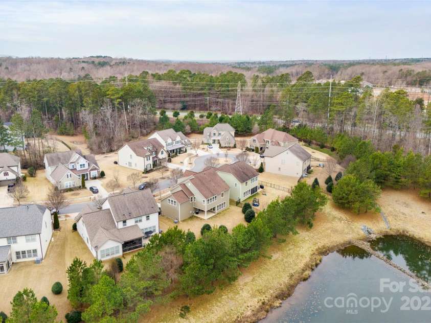 11519 Sweet Birch Lane, Charlotte, NC 28278.  MLS# CAR4215094, YatesRealty ID 4801. 