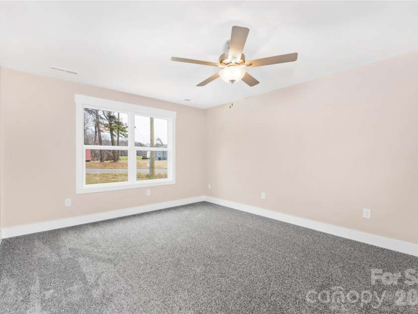 407 Queens Road, Gastonia, NC 28052.  MLS# CAR4333445, YatesRealty ID 4801. 