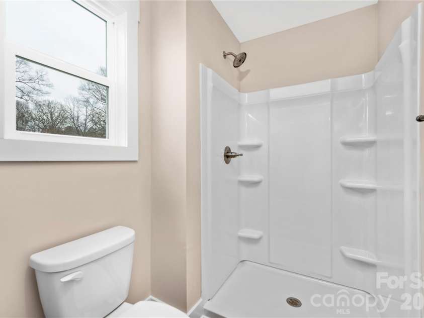 407 Queens Road, Gastonia, NC 28052.  MLS# CAR4333445, YatesRealty ID 4801. 