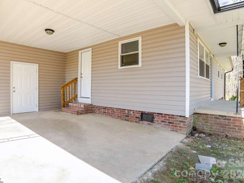5028 NC 109 Highway, Mount Gilead, NC 27306.  MLS# CAR4403285, YatesRealty ID 4801. 